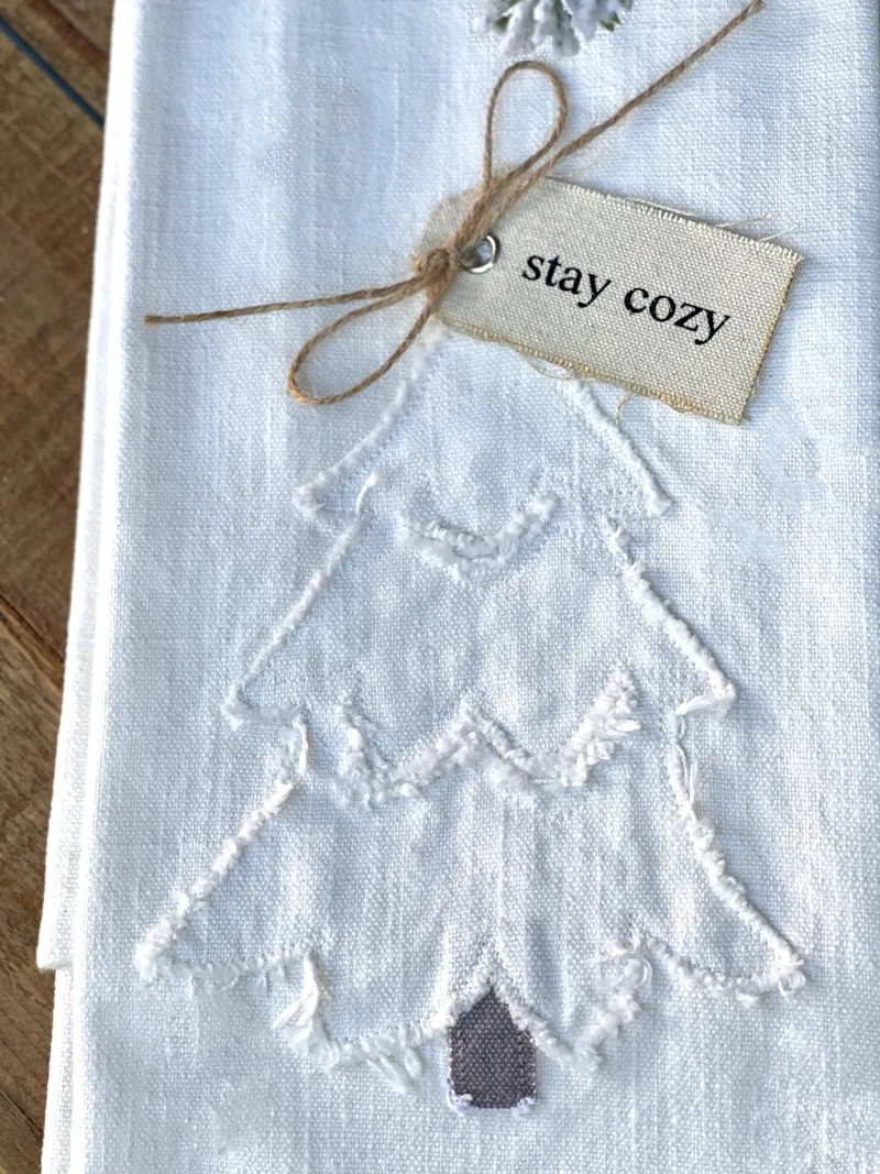 Holiday Charm Tea Towel - Stay Cozy Tree